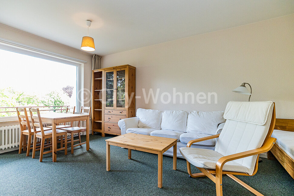 Bright furnished apartment with southeast balcony in Hamburg-Wandsbek ...