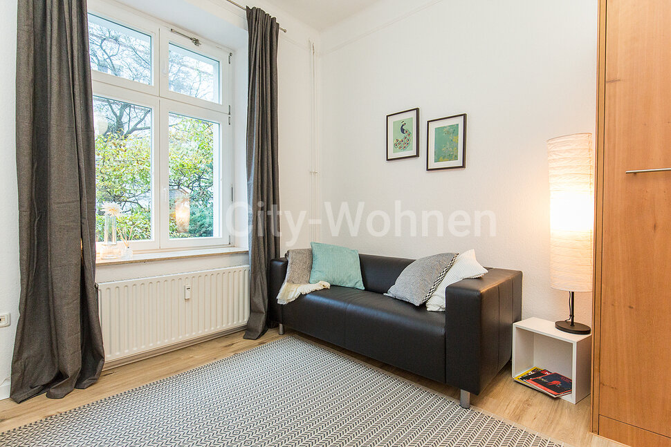 furnished apartement for rent in Hamburg Barmbek/Brucknerstraße.  living & sleeping