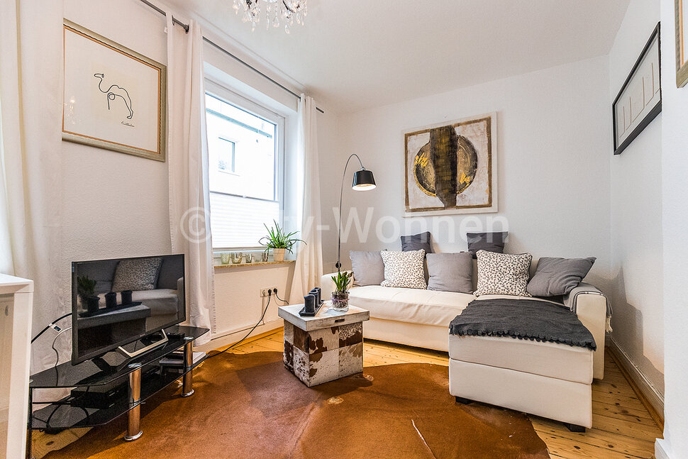 furnished apartement for rent in Hamburg Eppendorf/Geschwister-Scholl-Straße.  living room