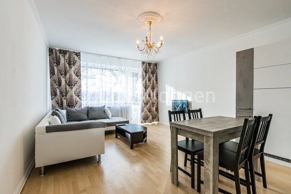 furnished apartement for rent in Hamburg Alsterdorf/Sportallee.  living room