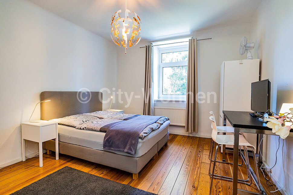 furnished apartement for rent in Hamburg Fuhlsbüttel/Heschredder.  living & sleeping