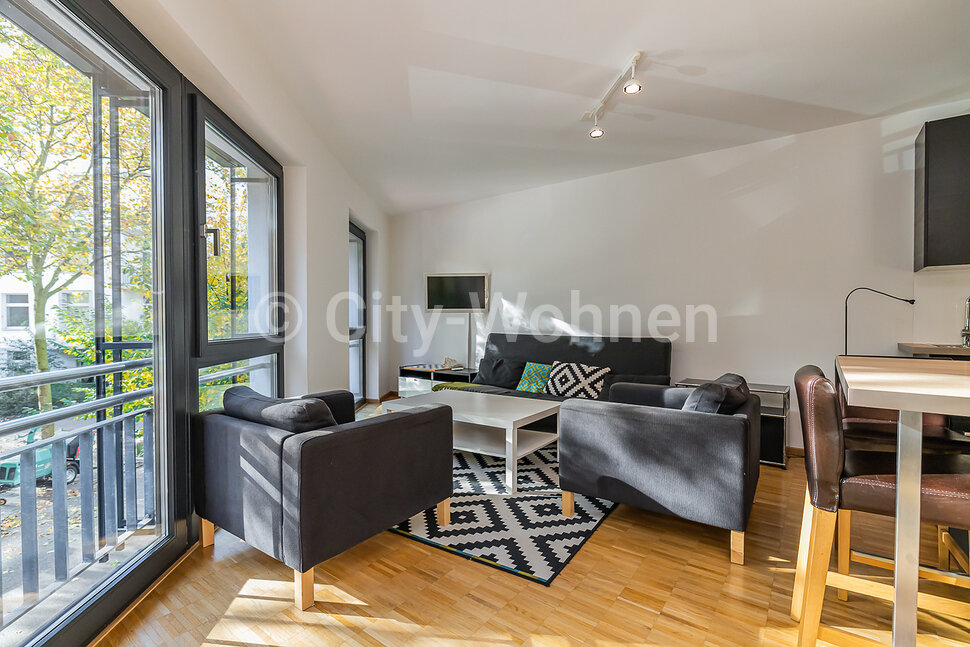 furnished apartement for rent in Hamburg Altona/Otzenstraße.  living & dining