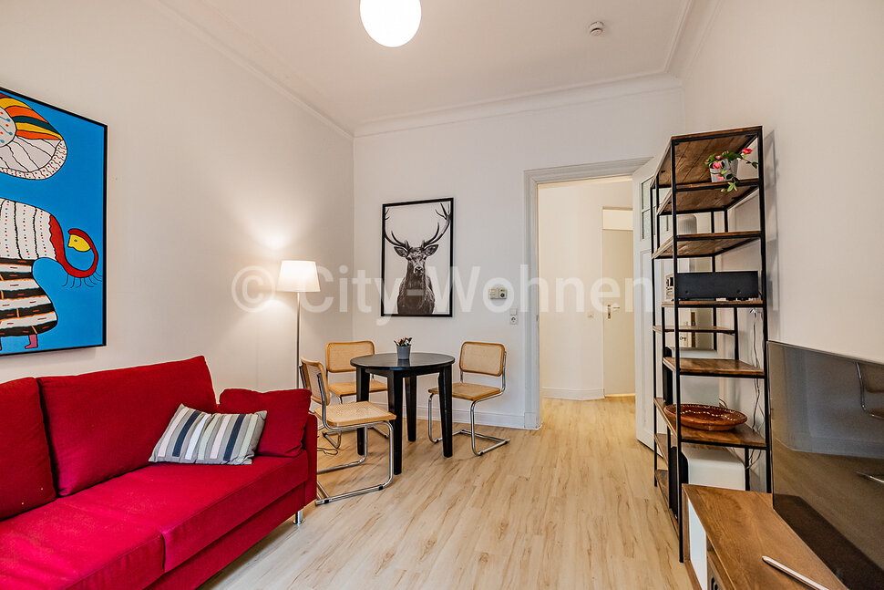 furnished apartement for rent in Hamburg Eppendorf/Geschwister-Scholl-Str..  living & dining