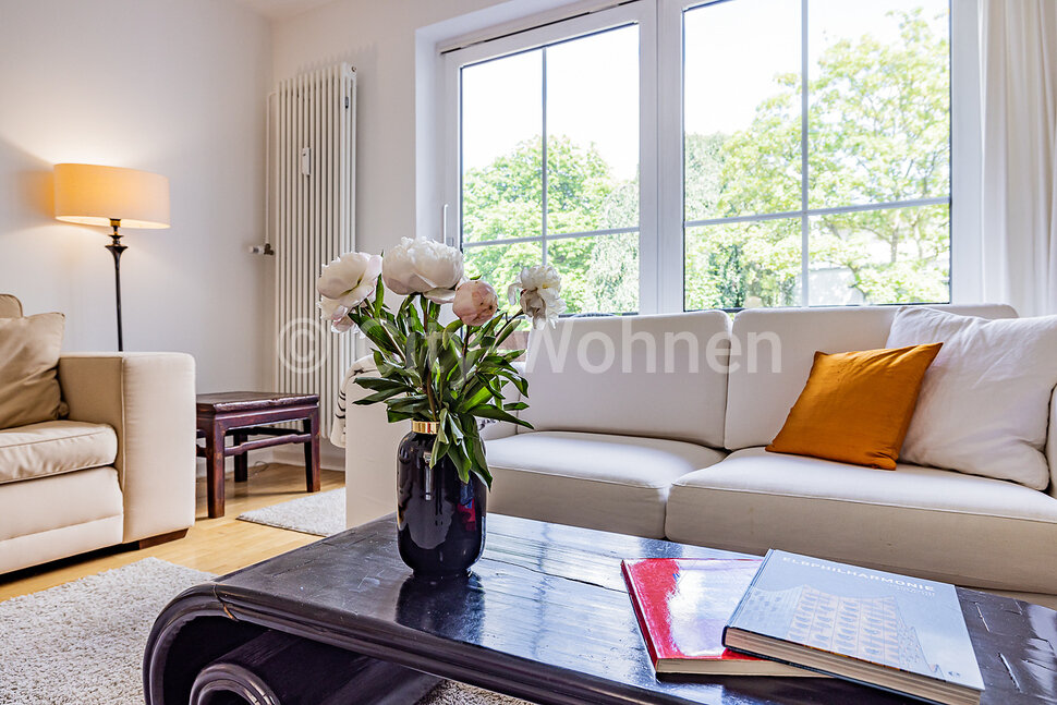 Alquilar apartamento amueblado en Hamburgo Uhlenhorst/Herbert-Weichmann-Straße.  salón