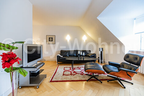 furnished apartement for rent in Hamburg Harvestehude/Brahmsallee. living & dining