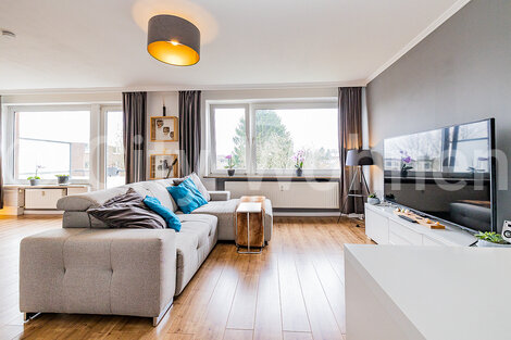 furnished apartement for rent in Hamburg Billstedt/Brockhausweg. living & dining