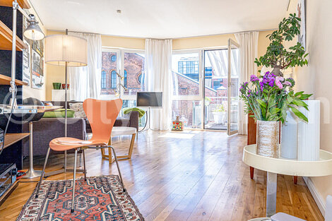 furnished apartement for rent in Hamburg Bahrenfeld/Beim Alten Gaswerk. living room