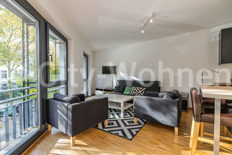 furnished apartement for rent in Hamburg Altona/Otzenstraße. living & dining