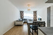 furnished apartement for rent in Hamburg Alsterdorf/Sportallee.  living room 12 (small)