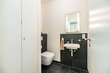 furnished apartement for rent in Hamburg Eimsbüttel/Eimsbütteler Chaussee.  2nd bathroom 2 (small)